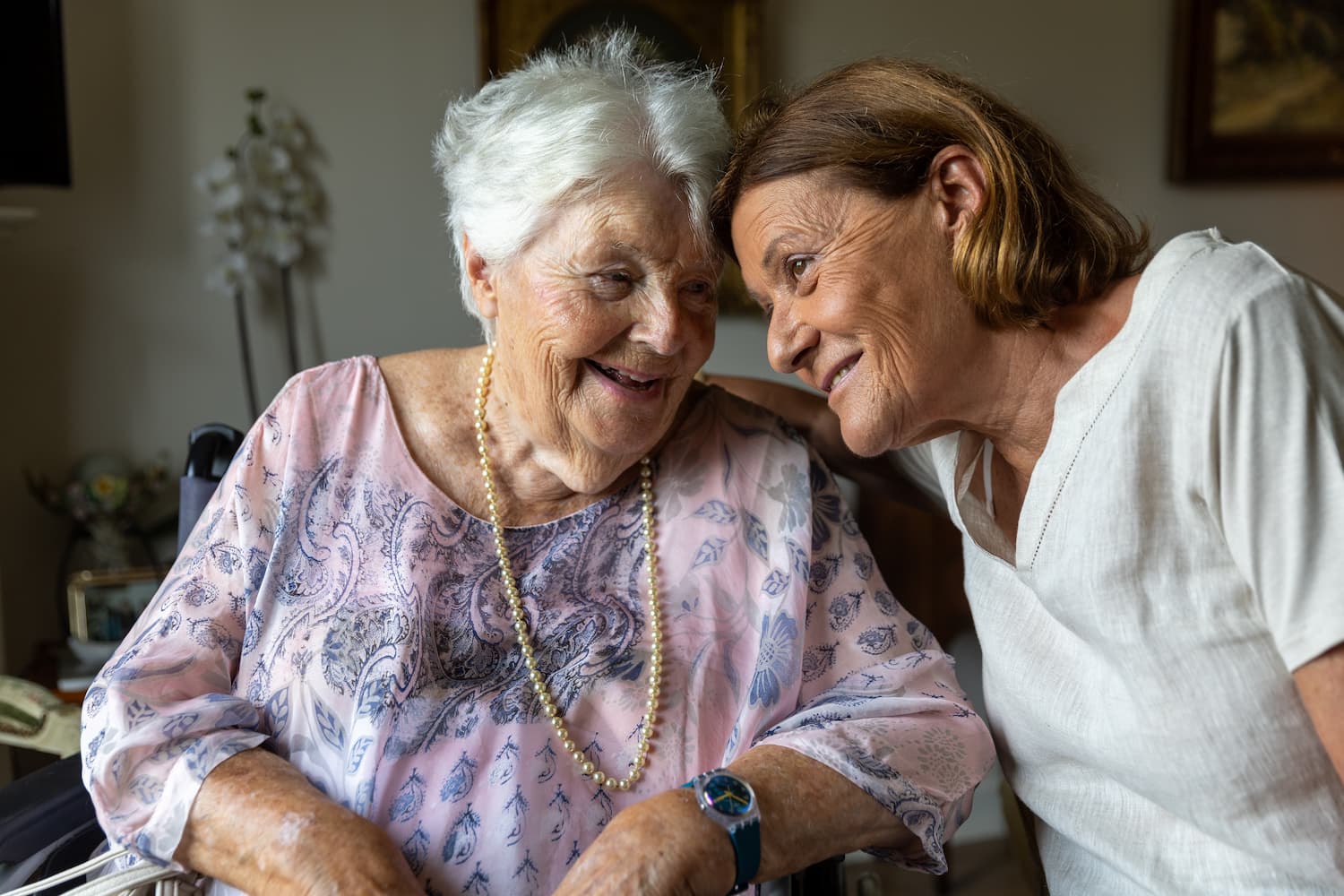 Le responsable des soins avec une infirmière