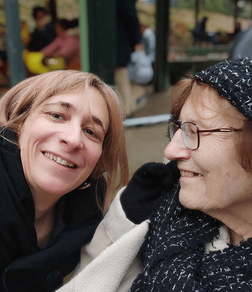 cvsc-et-residente-sourient